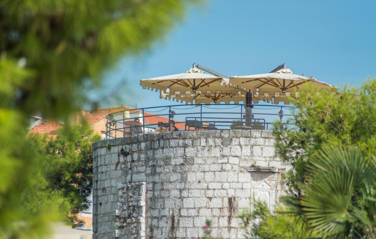 Alice Rooms Porec Exterior photo